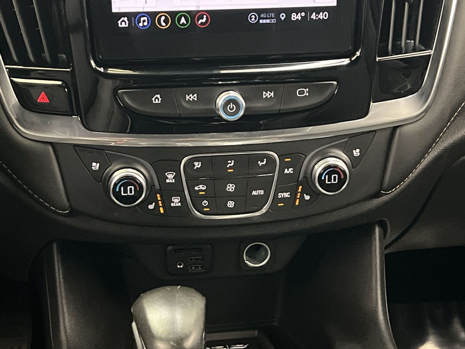 Used 2022 Chevrolet Traverse Premier w/ LPO, Cargo Package AWD/4WD image 20