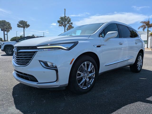 Used 2023 Buick Enclave Essence w/ Experience Buick Package image 8
