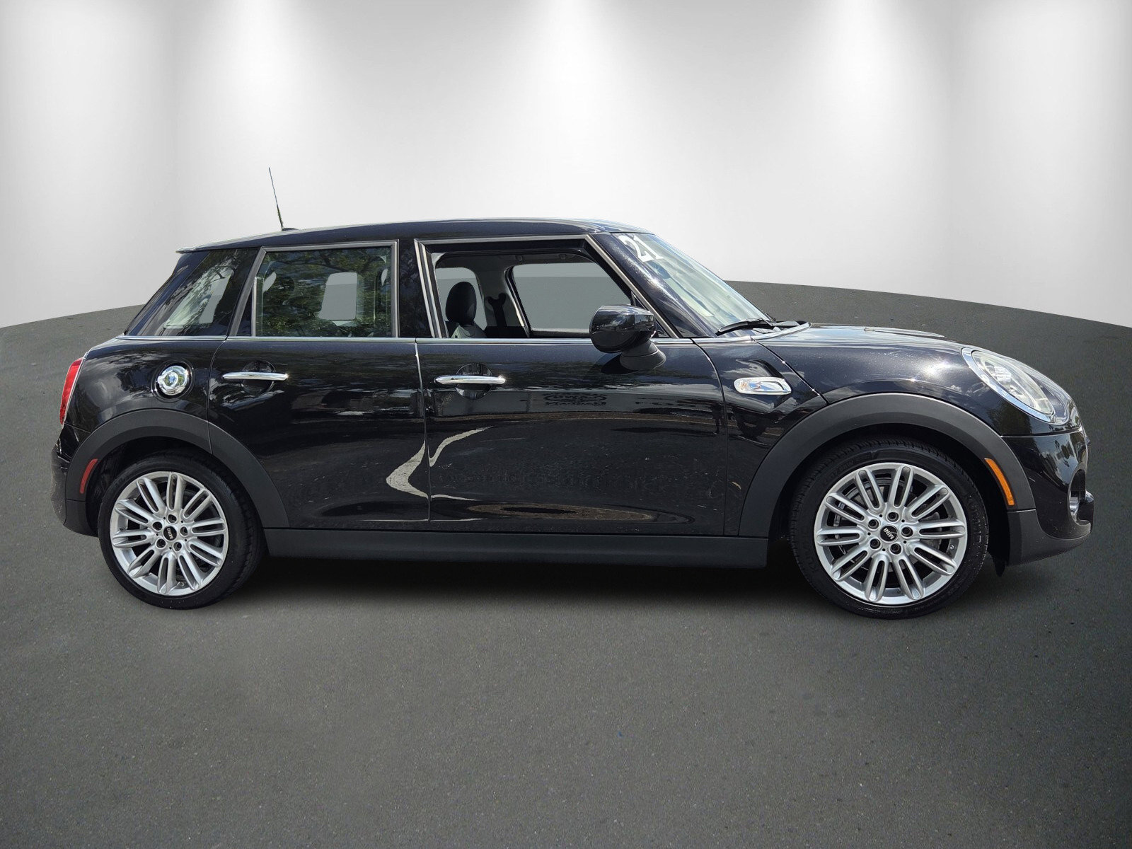 Used 2021 MINI Cooper S w/ 6.5" Touchscreen Package image 8