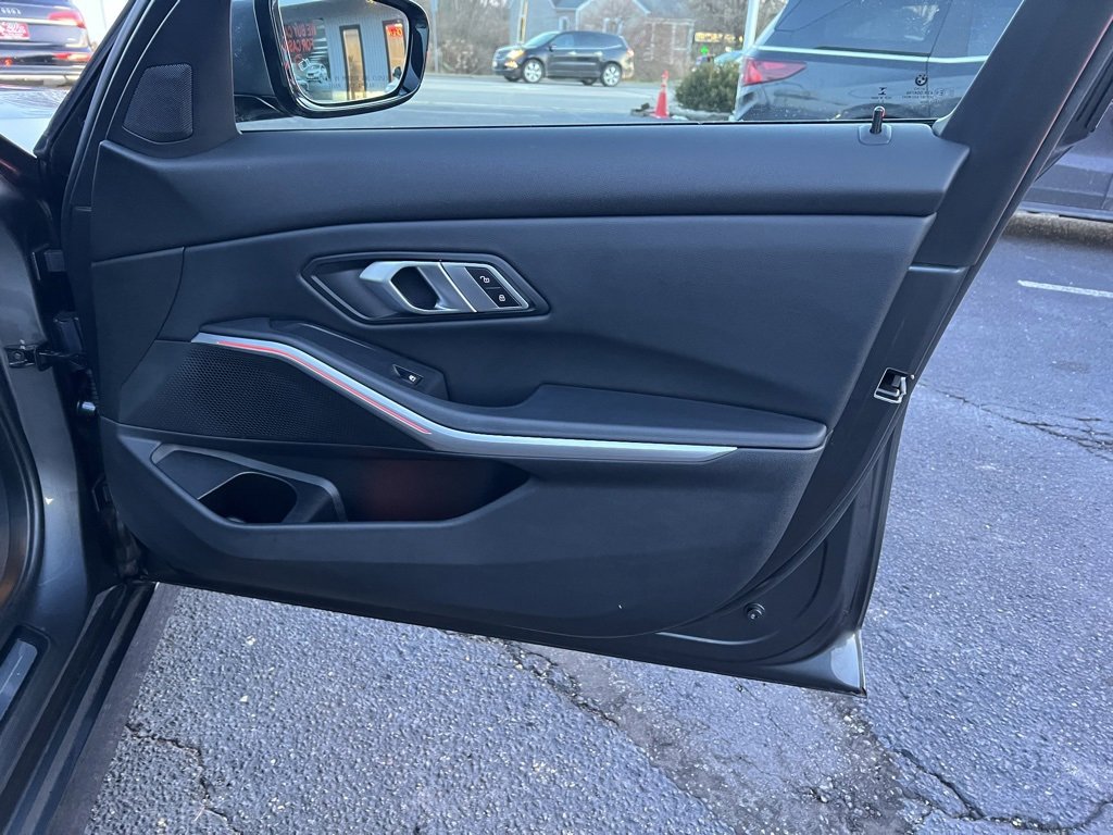 Used 2022 BMW 330i xDrive Sedan w/ Driving Assistance Package image 45