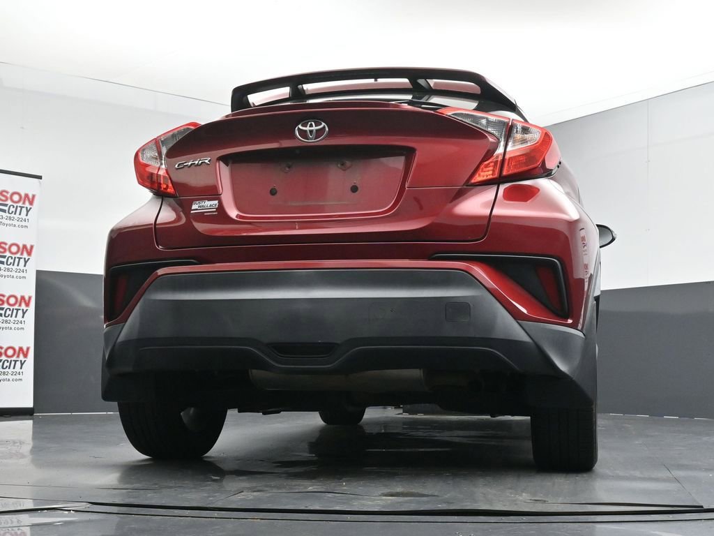 Used 2018 Toyota C-HR XLE FWD image 23