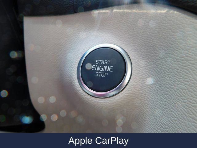 New 2025 Volvo XC40 B5 Ultra w/ Protection Package image 27