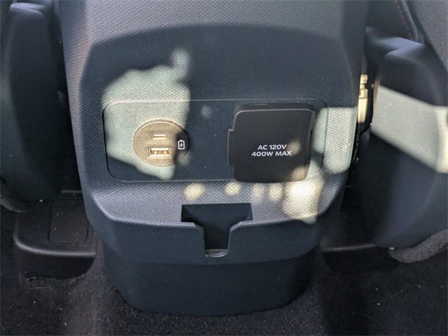 Used 2023 Ford Maverick XLT image 14