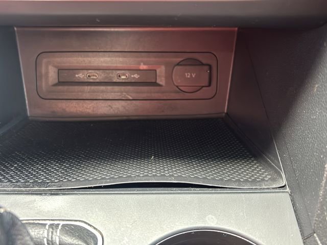 Used 2021 Volkswagen Atlas Cross Sport S image 28