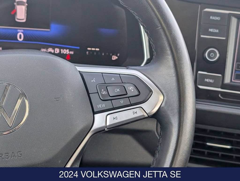 Certified 2024 Volkswagen Jetta SE FWD image 21