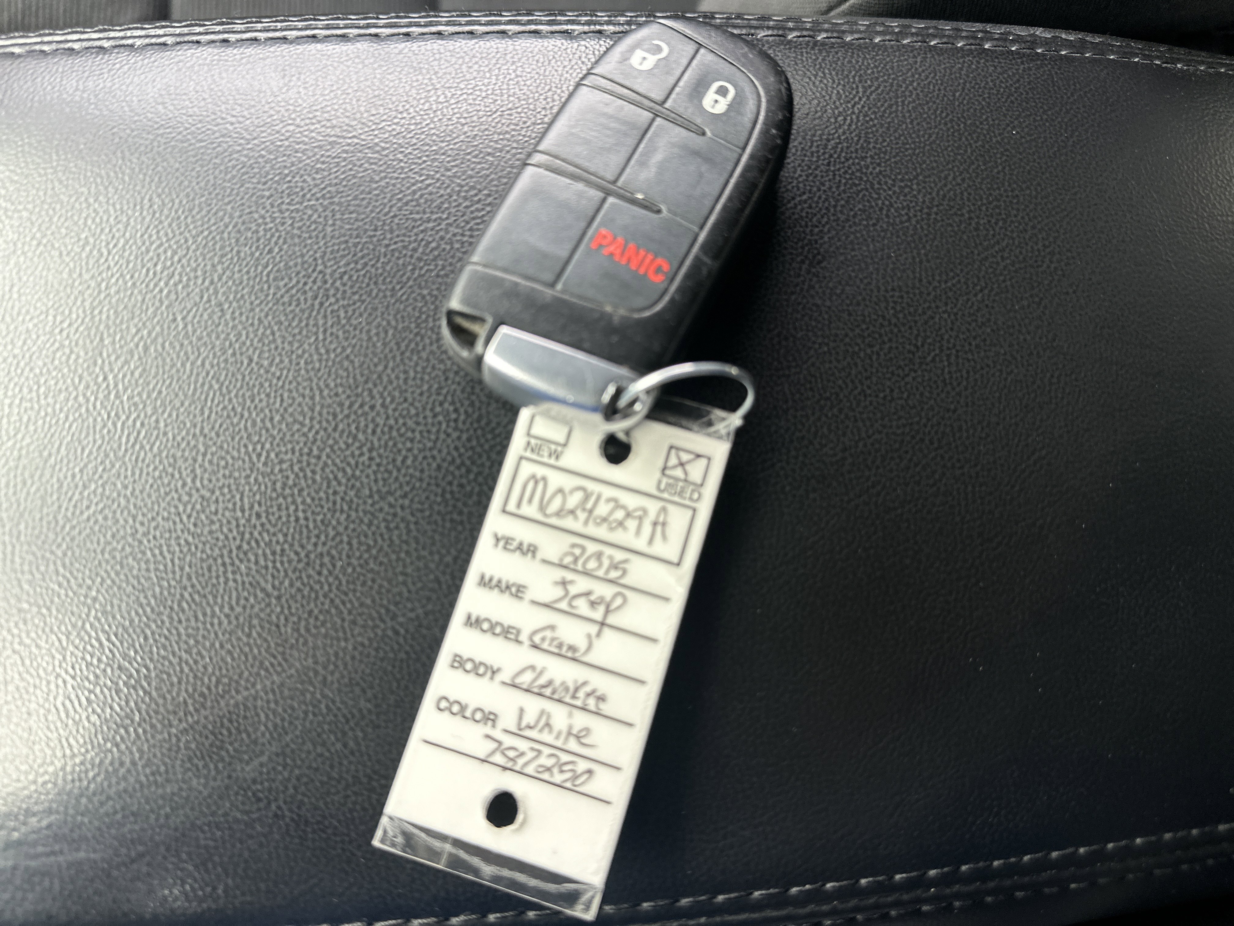 Used 2015 Jeep Grand Cherokee Laredo w/ Quick Order Package 23E AWD/4WD image 18