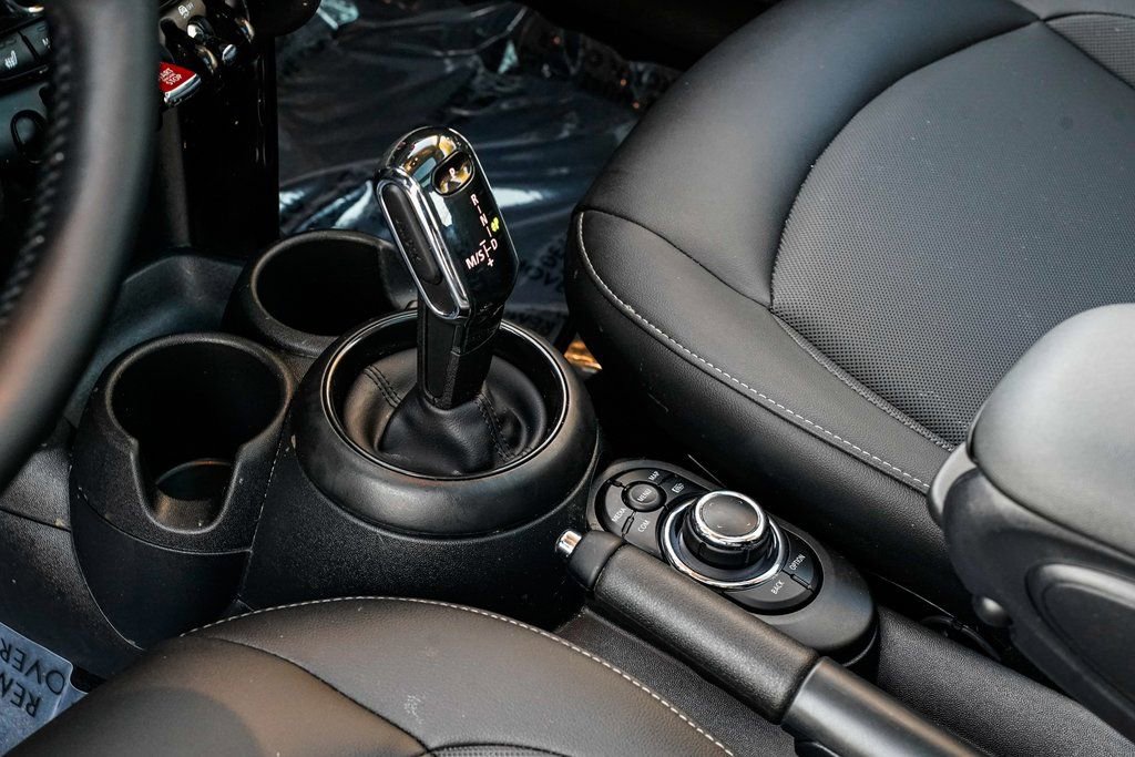 Certified 2023 MINI Cooper 2-Door Hardtop image 14