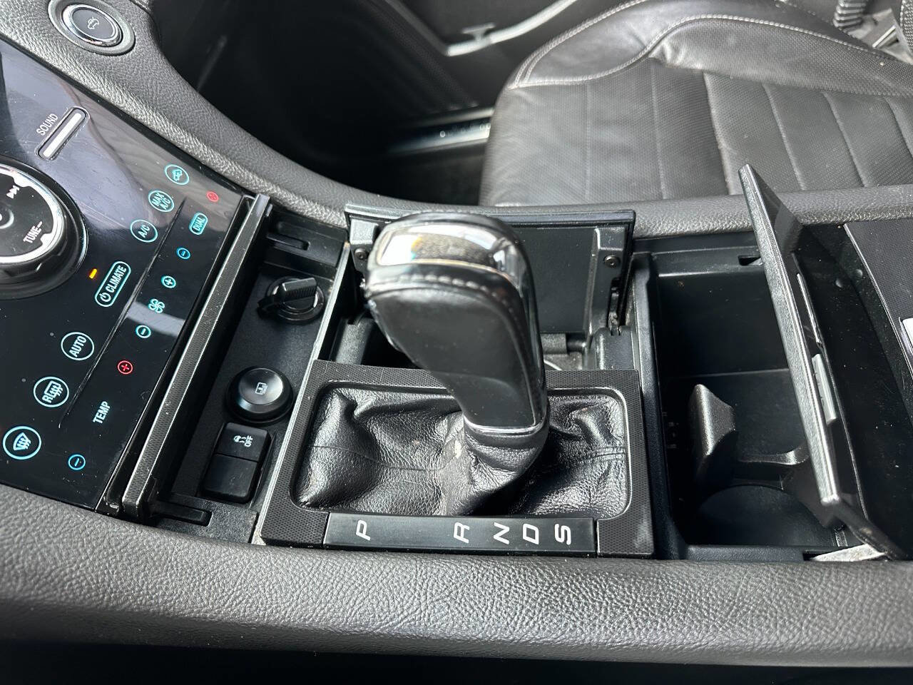 Used 2017 Ford Taurus SHO w/ Sho Performance Package image 34