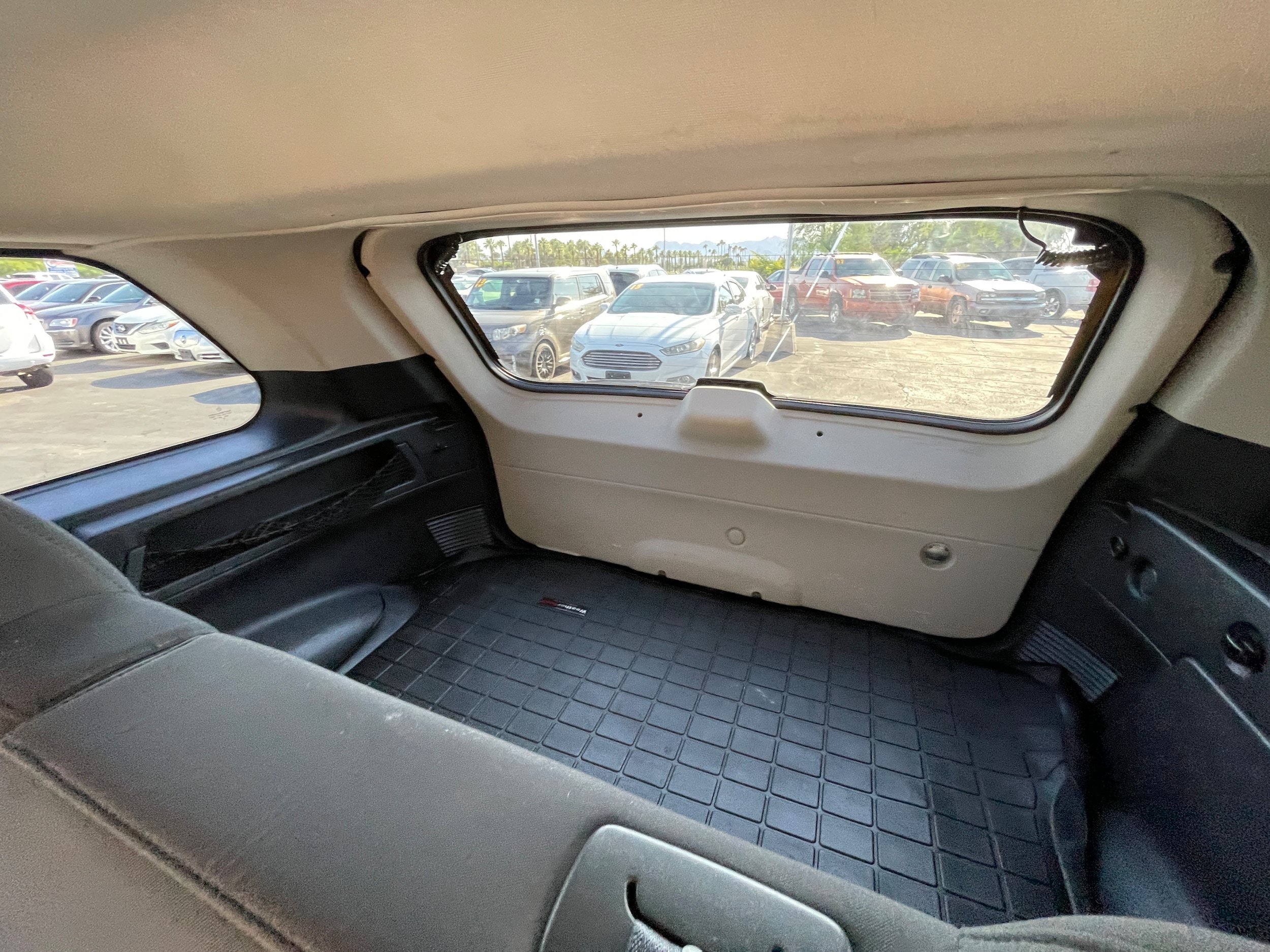 Used 2010 Jeep Grand Cherokee Laredo AWD/4WD image 19