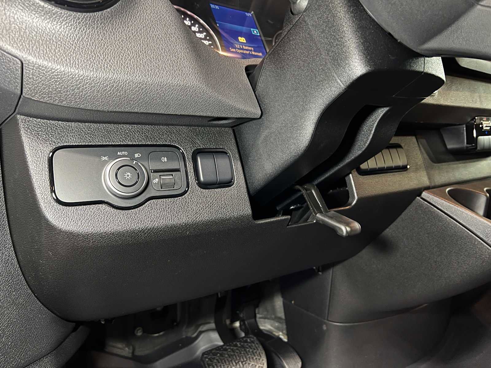 Used 2025 Mercedes-Benz Sprinter 2500 image 24