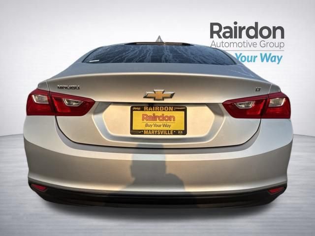 Used 2017 Chevrolet Malibu LT FWD image 6