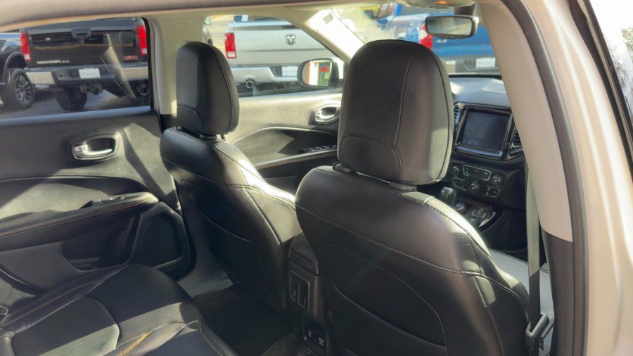 Used 2018 Jeep Compass Limited w/ Navigation Group image 13