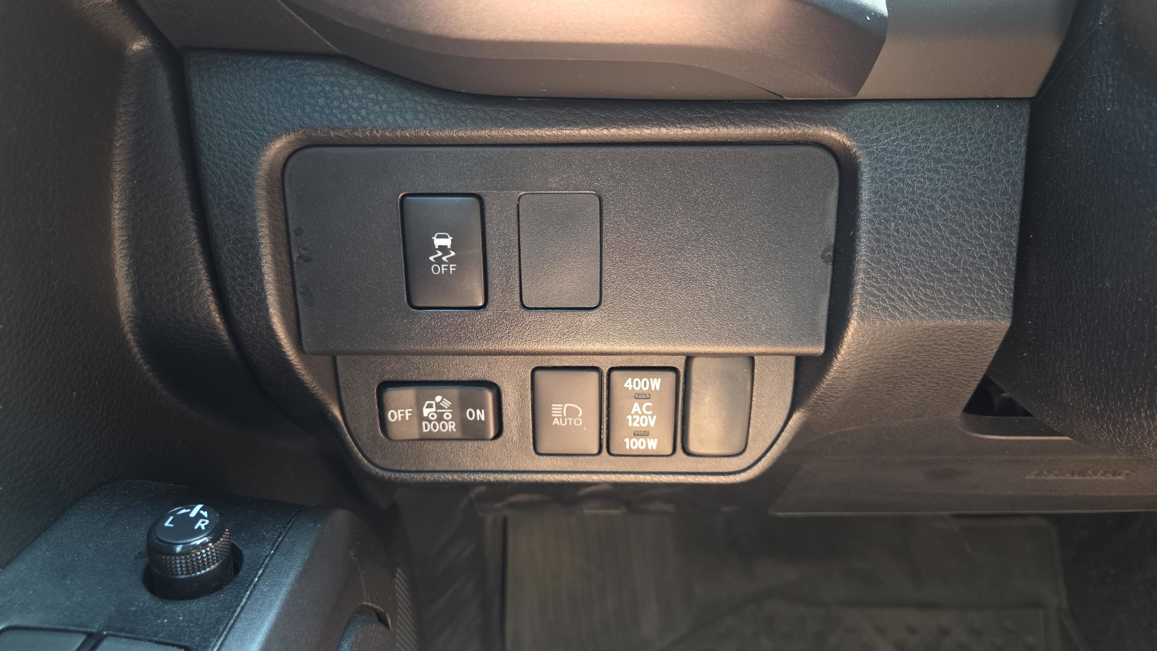 Certified 2023 Toyota Tacoma TRD Off-Road w/ Technology Package AWD/4WD image 17