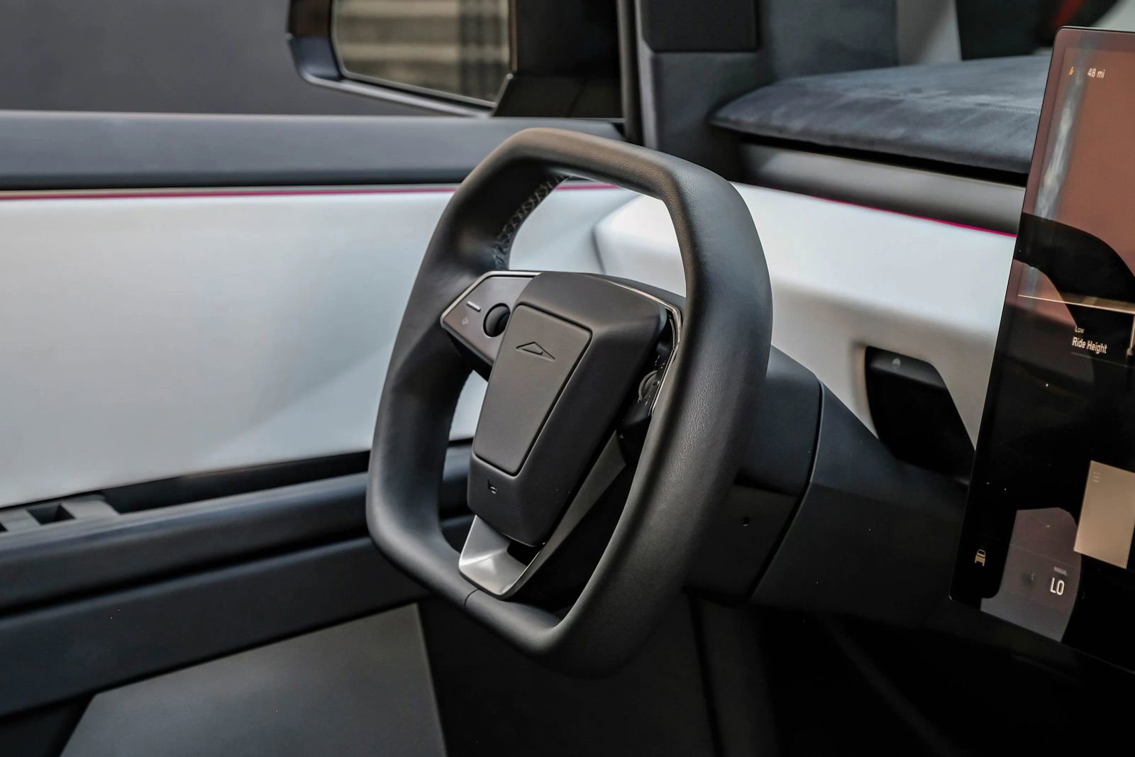 Used 2024 Tesla Cybertruck Cyberbeast AWD/4WD image 21
