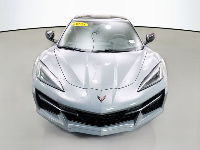 Used 2024 Chevrolet Corvette Z06 RWD image 2