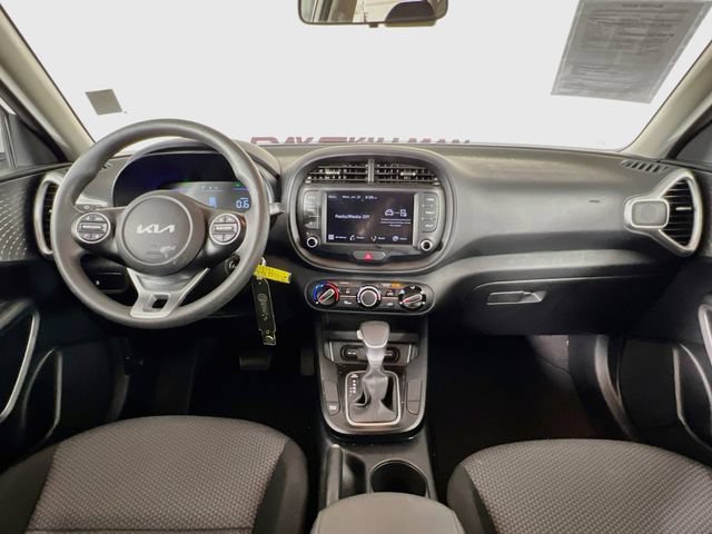 Used 2025 Kia Soul LX FWD image 22
