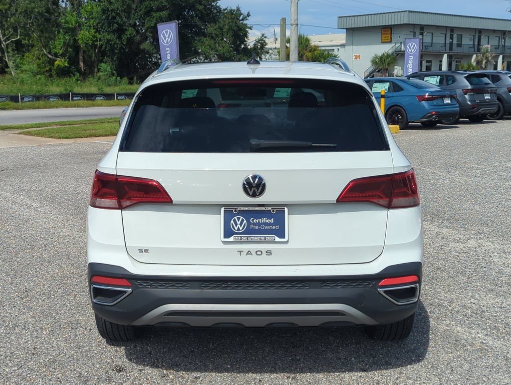 Certified 2023 Volkswagen Taos SE w/ Panoramic Sunroof Package FWD image 6