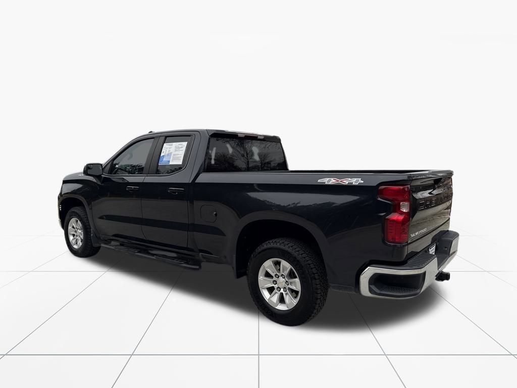 Used 2023 Chevrolet Silverado 1500 LT w/ Protection Package image 6