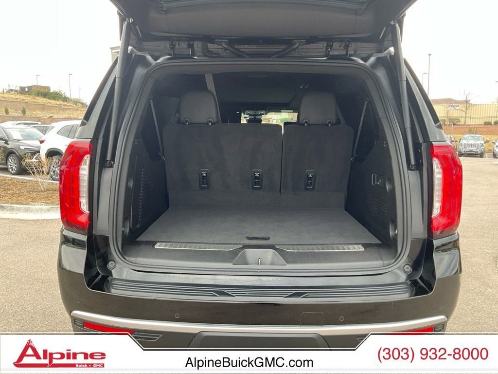 Used 2024 GMC Yukon XL Denali w/ Advanced Technology Package AWD/4WD image 20