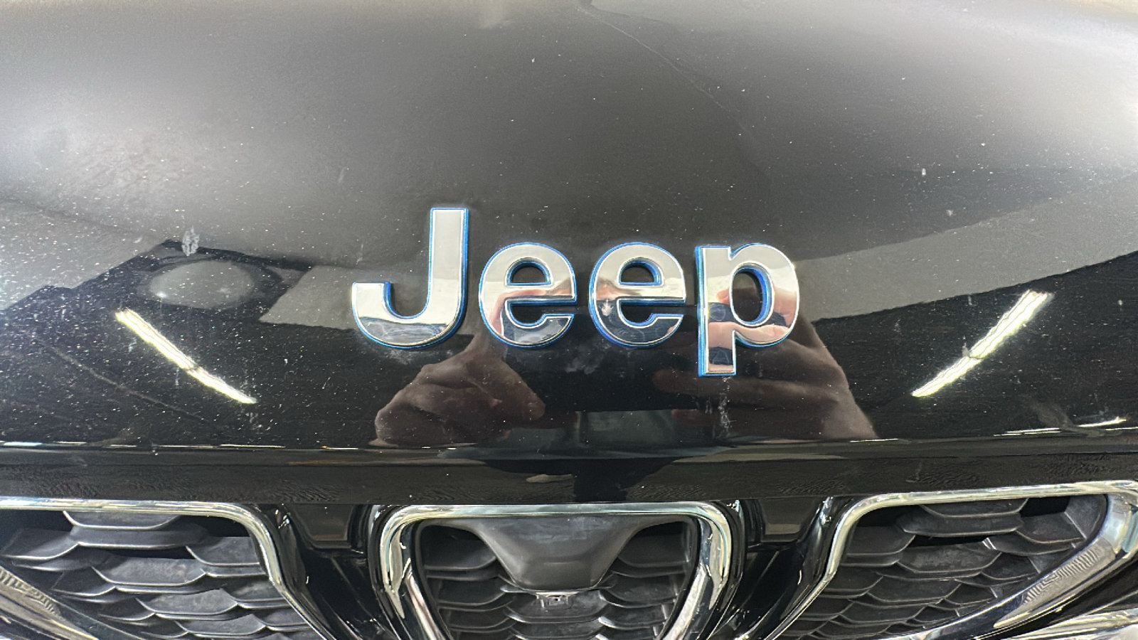 Used 2022 Jeep Grand Cherokee Limited 4xe w/ Luxury Tech Group II AWD/4WD image 10