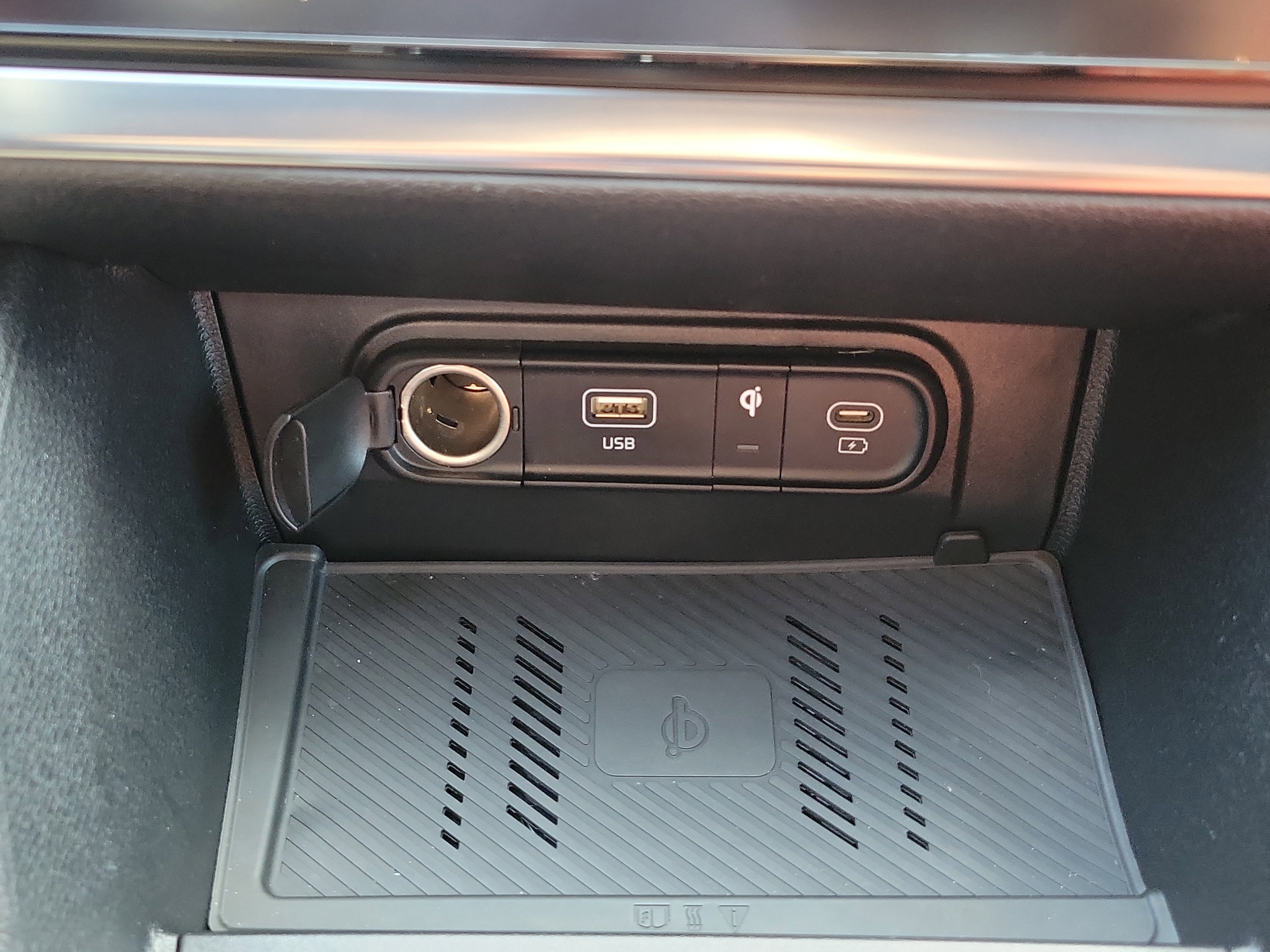 Used 2023 Kia Sportage SX image 36