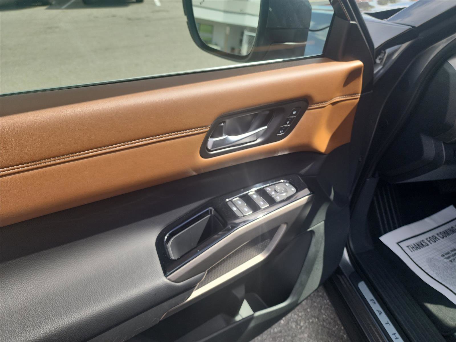 Used 2024 Nissan Pathfinder Platinum w/ Cargo Package image 11