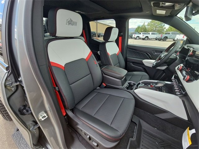 New 2026 GMC Canyon AT4X w/ AT4X AEV Edition image 17