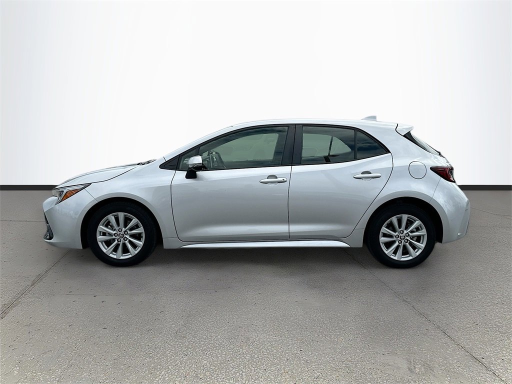 Used 2023 Toyota Corolla SE w/ SE Premium Package image 4