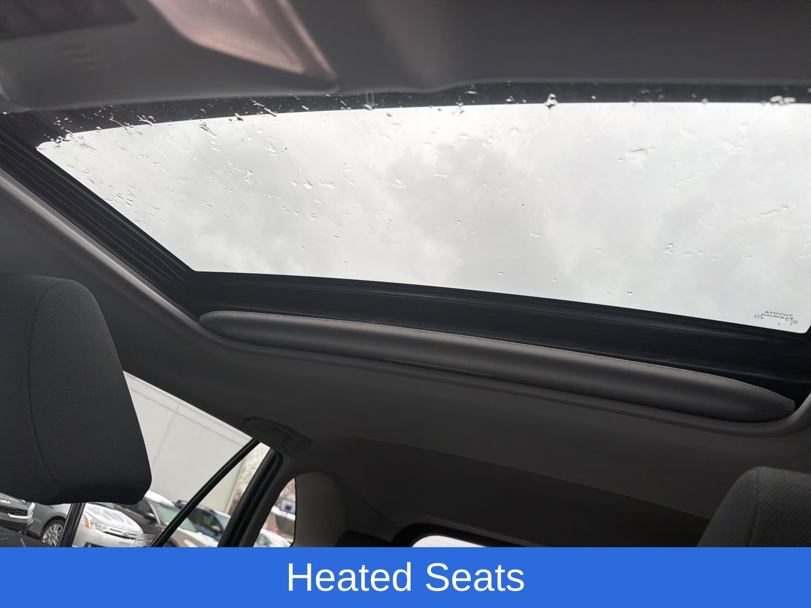 Used 2023 Toyota RAV4 XLE image 17