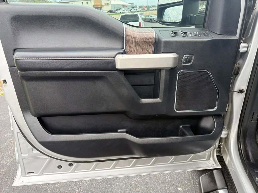 Used 2019 Ford F250 Lariat w/ Tow Technology Bundle image 12