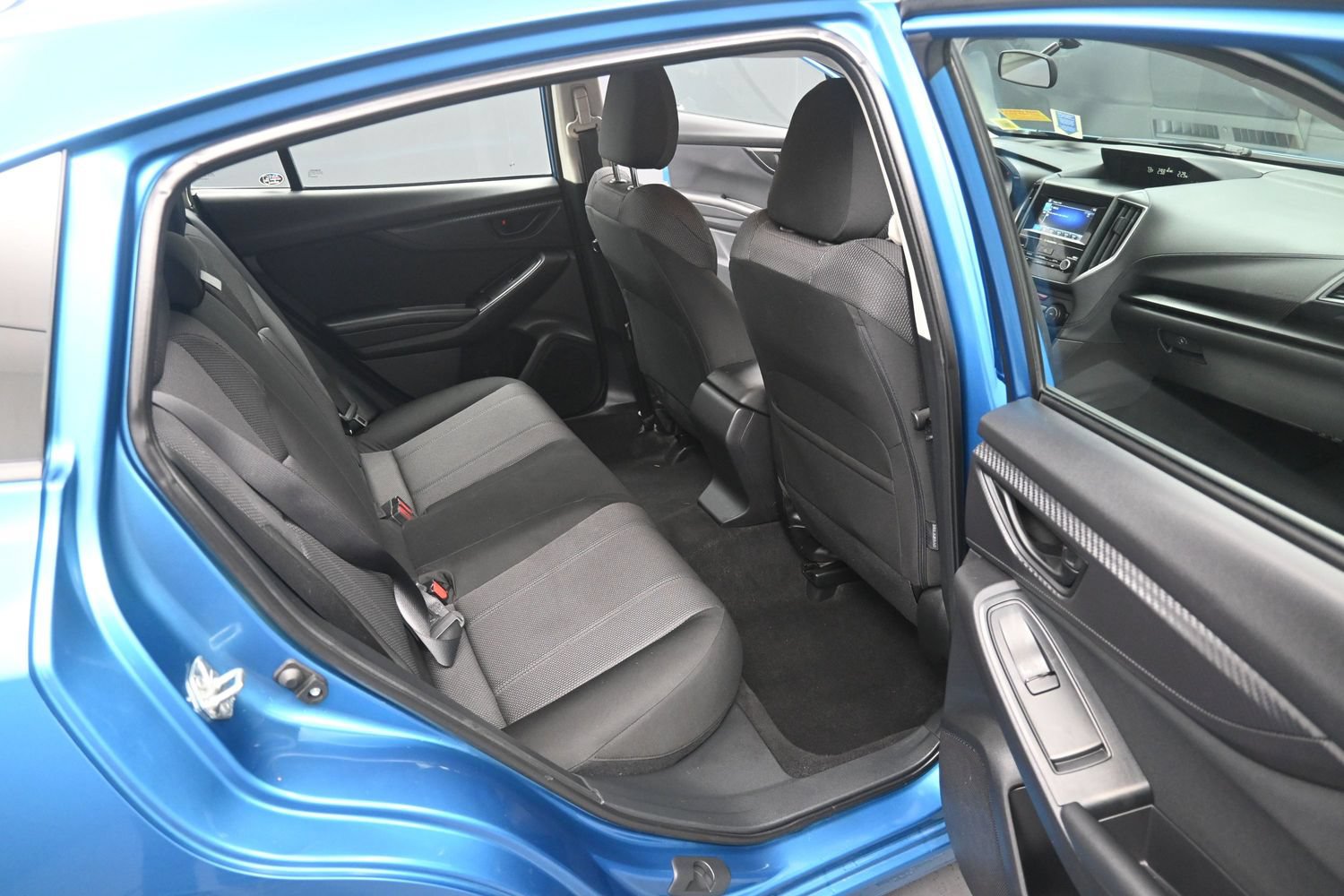 Used 2018 Subaru Impreza 2.0i AWD/4WD image 36