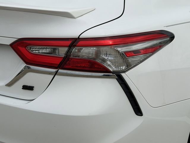 Used 2018 Toyota Camry SE w/ Audio Package image 7
