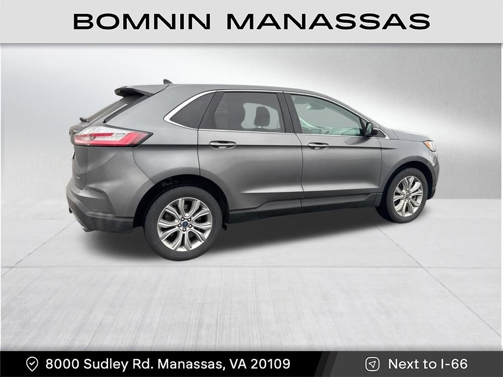 Used 2022 Ford Edge Titanium w/ Class II Trailer Tow Package image 2