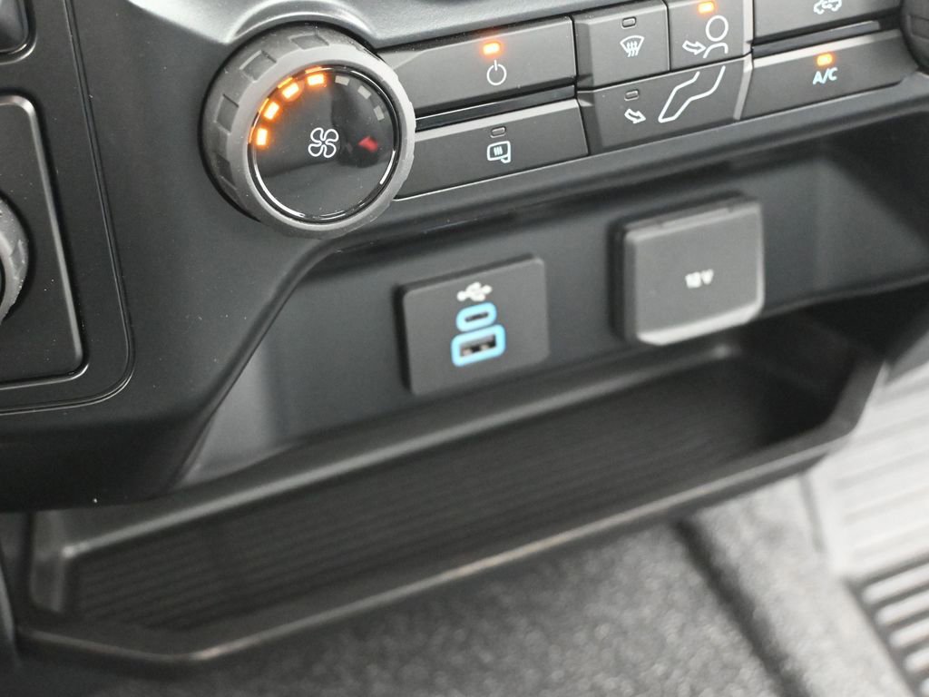 New 2025 Ford F550 2WD Regular Cab Super Duty image 16