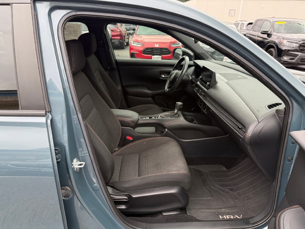 Used 2025 Honda HR-V Sport image 24