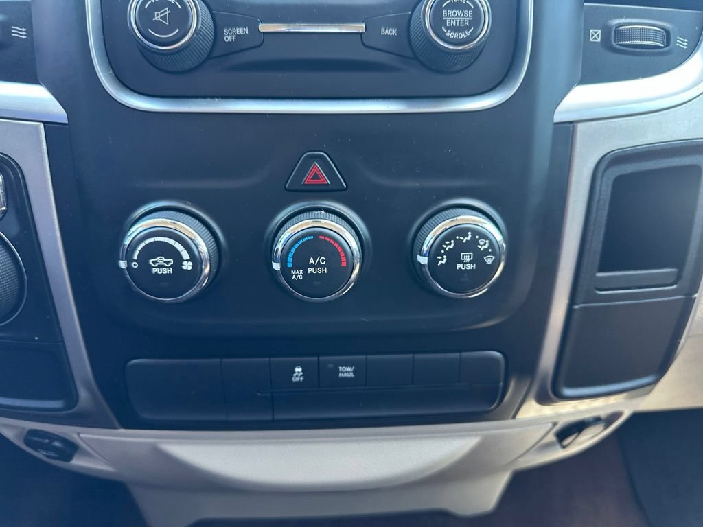 Used 2017 RAM 1500 Classic SLT RWD image 4