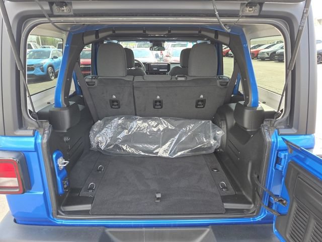Used 2024 Jeep Wrangler Unlimited Sport AWD/4WD image 22
