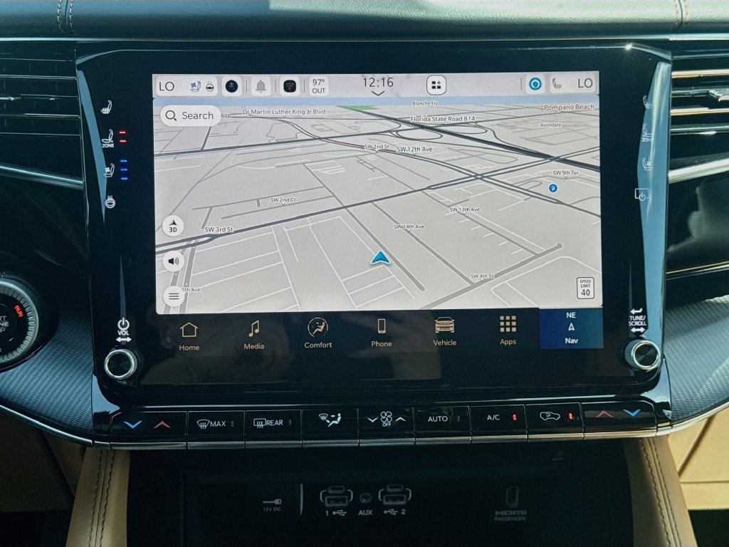 New 2026 Jeep Grand Wagoneer Summit AWD/4WD image 13