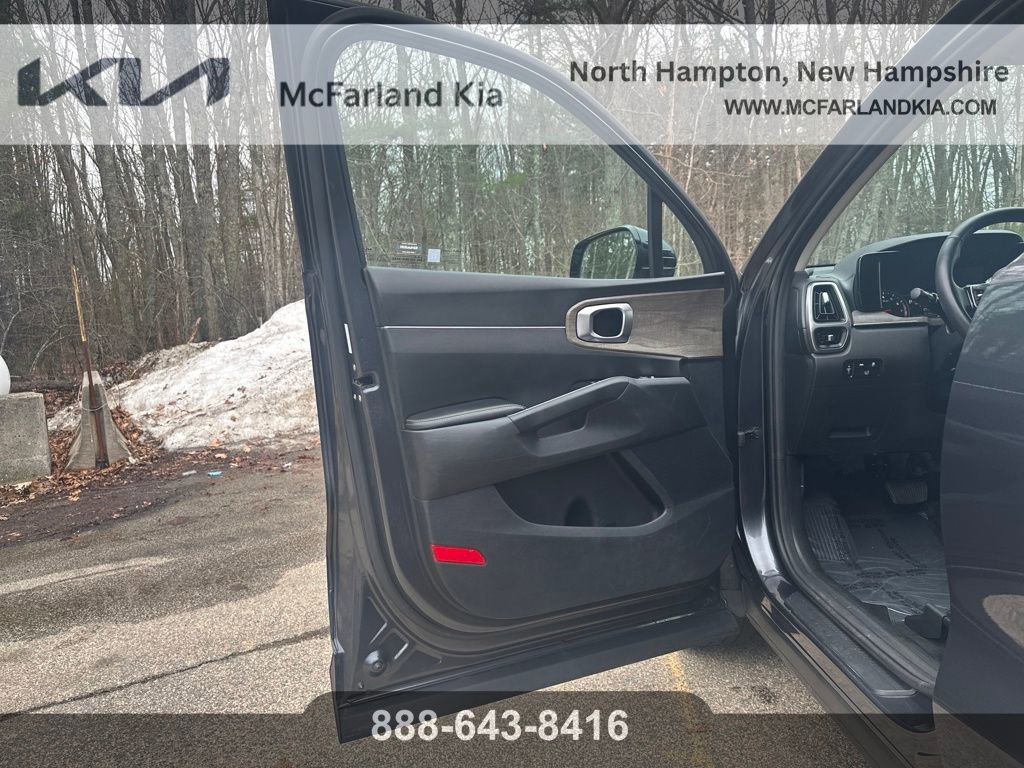 Used 2023 Kia Sorento X-Line EX image 11