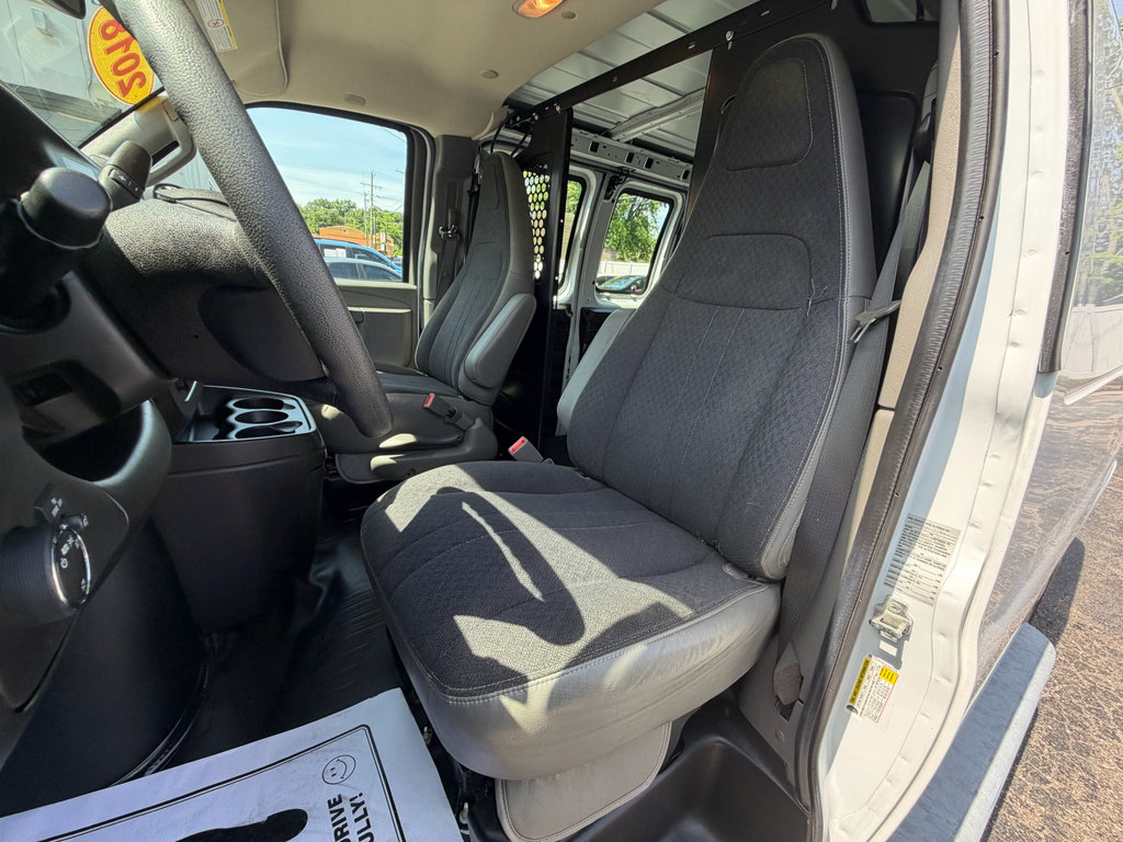 Used 2018 GMC Savana 2500 w/ Driver Convenience Package RWD image 5