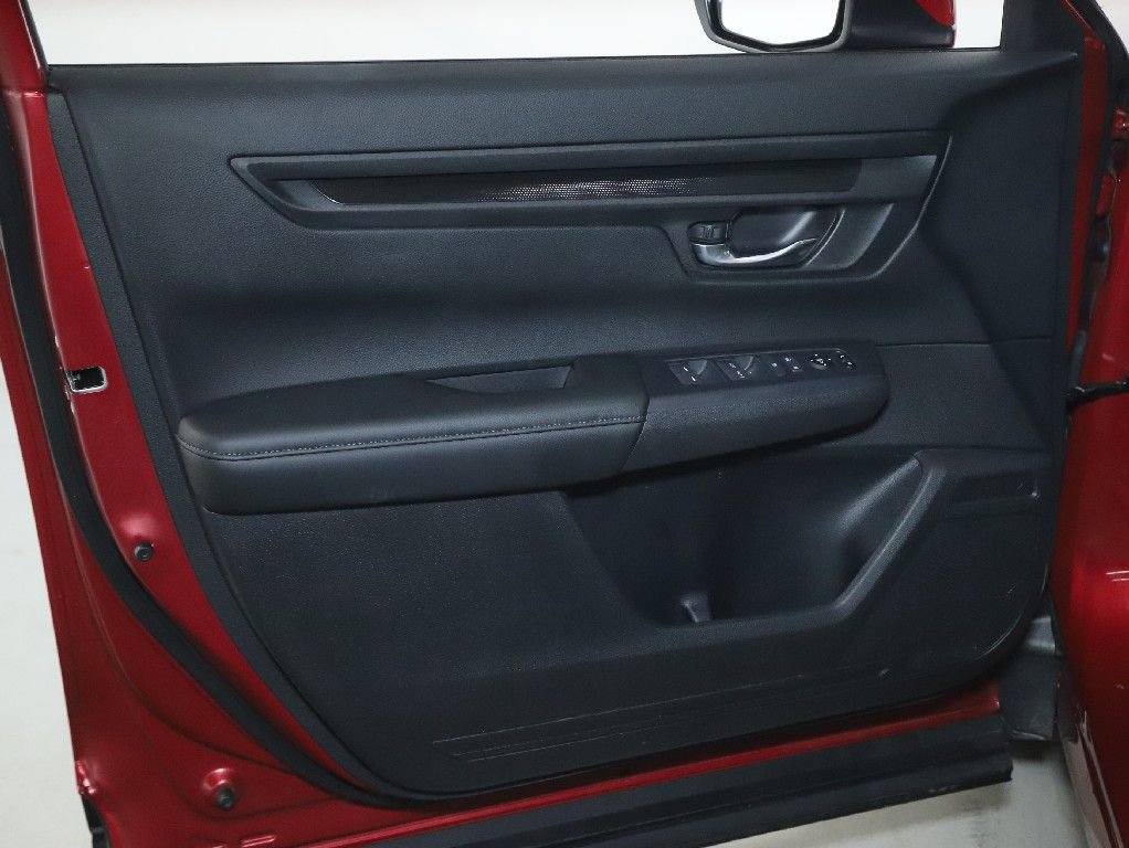 Used 2025 Honda CR-V EX image 15