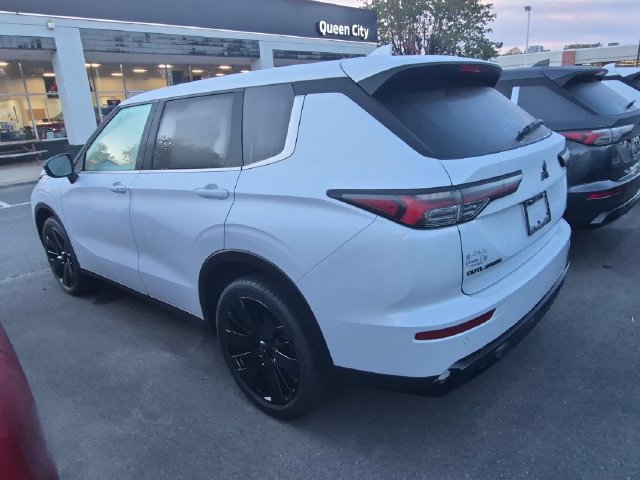 New 2026 Mitsubishi Outlander LE FWD image 5