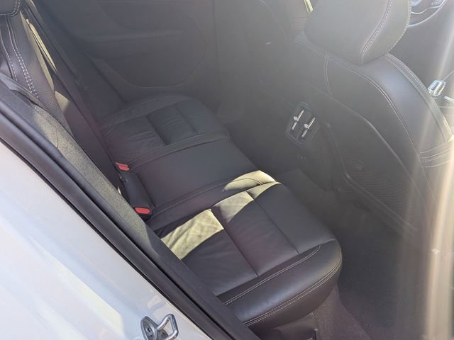 Certified 2023 Volvo XC40 B5 Plus image 27