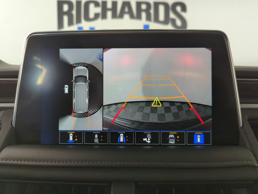 Used 2023 Chevrolet Suburban Z71 w/ Z71 Off-Road Package image 15