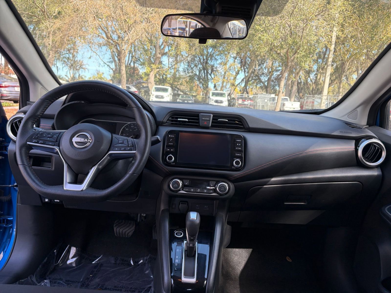 Used 2024 Nissan Versa SR image 29