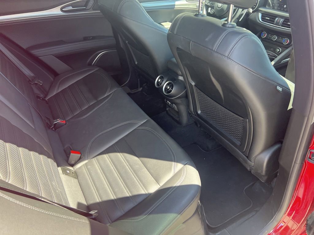 Used 2023 Alfa Romeo Stelvio Veloce AWD/4WD image 54