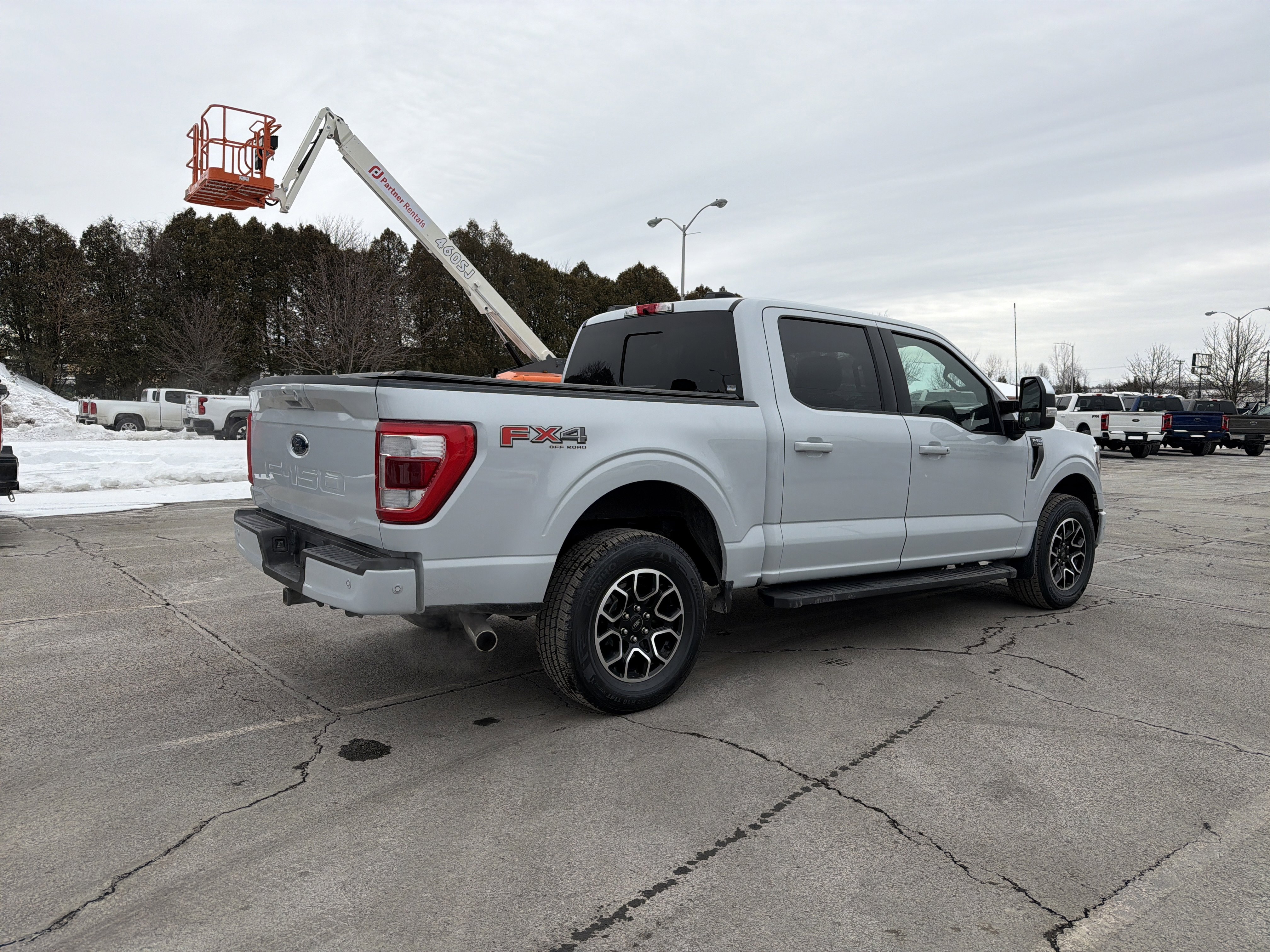 Used 2022 Ford F150 Lariat w/ Equipment Group 502A High image 6