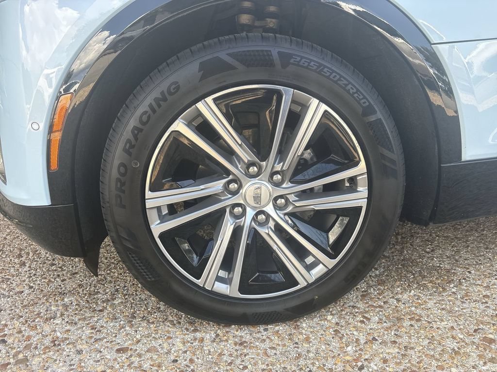 Certified 2024 Cadillac Lyriq Luxury AWD/4WD image 34