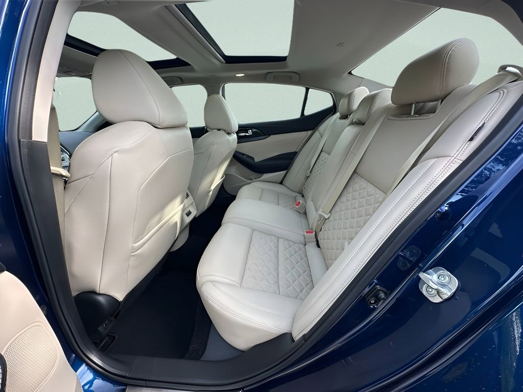 Used 2020 Nissan Maxima Platinum w/ Sport Mat Group FWD image 22