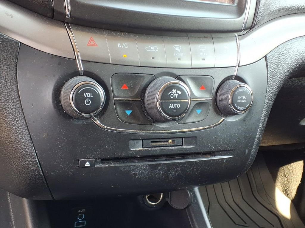 Used 2018 Dodge Journey Crossroad FWD image 13